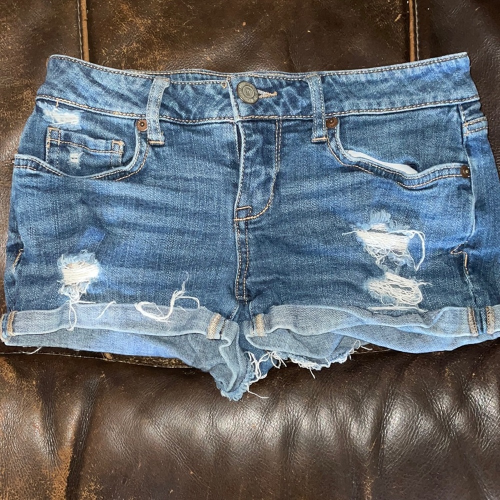 Aeropostale jean shorts, gently used. Size 0.